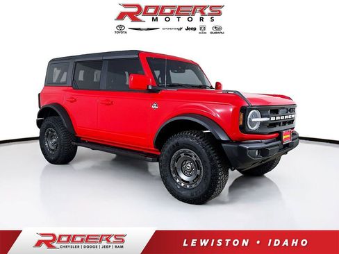 Used 2024 Ford Bronco Outer Banks AWD/4WD image 1