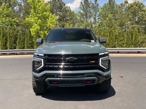 Used 2025 Chevrolet Tahoe Z71 w/ Z71 Off-Road Package image 13