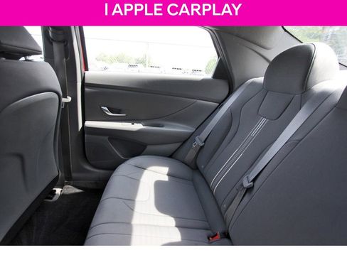 Used 2024 Hyundai Elantra SEL FWD image 12