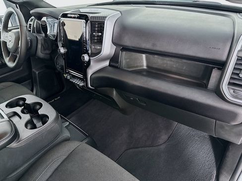 Used 2025 RAM 2500 Big Horn AWD/4WD image 30