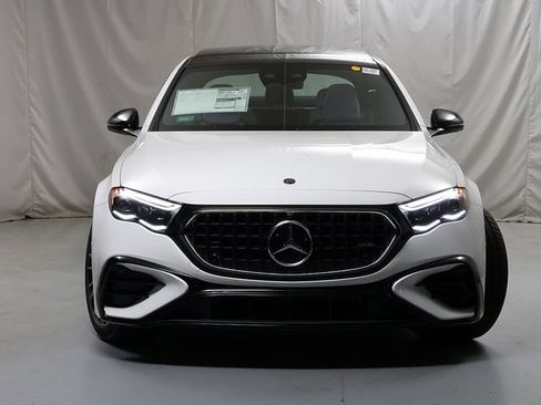 New 2026 Mercedes-Benz E 53 AMG e 4MATIC Sedan image 5