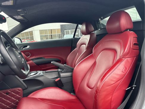 Used 2012 Audi R8 V10 image 6