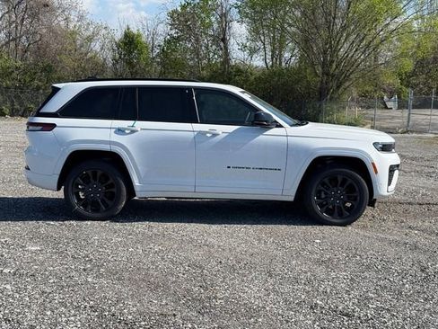 New 2026 Jeep Grand Cherokee Limited image 2