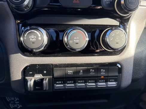 New 2026 RAM 3500 Tradesman AWD/4WD image 25