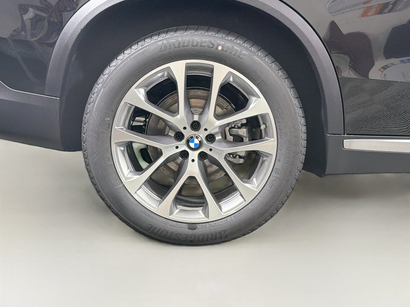 New 2026 BMW X5 xDrive40i w/ Premium Package AWD/4WD image 36
