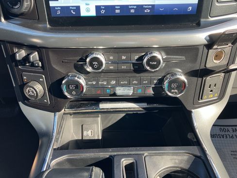 Used 2021 Ford F150 Lariat image 24