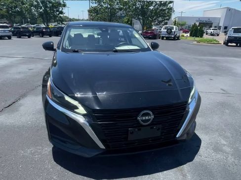 Used 2023 Nissan Altima 2.5 SL AWD/4WD image 3