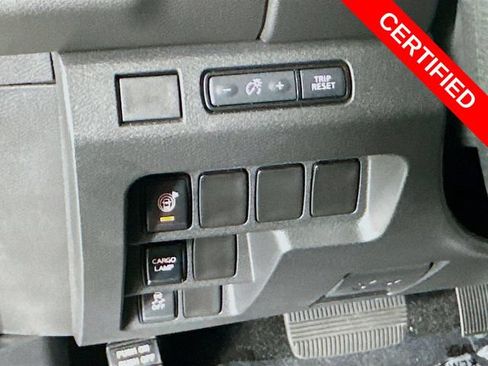 Certified 2025 Nissan Frontier SV RWD image 12