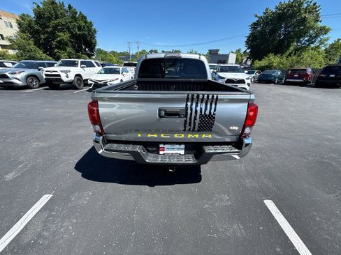 Used 2019 Toyota Tacoma SR5 RWD image 2