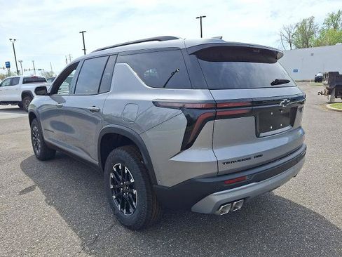 New 2026 Chevrolet Traverse Z71 w/ Enhanced Driving Package AWD/4WD image 3