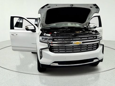 Certified 2023 Chevrolet Tahoe Premier AWD/4WD image 15