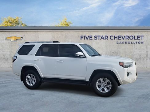 Used 2021 Toyota 4Runner SR5 Premium image 2