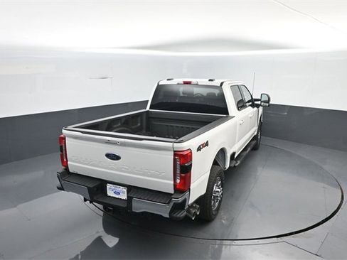 Used 2025 Ford F350 Lariat image 26