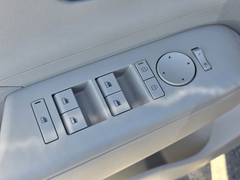 New 2026 Hyundai Kona SE image 15