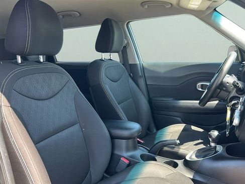 Used 2016 Kia Soul w/ Convenience Package FWD image 21