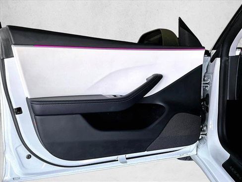 Used 2025 Tesla Model 3 Long Range RWD image 18