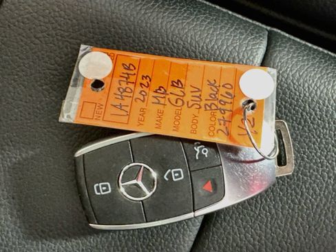 Used 2023 Mercedes-Benz GLB 250 image 38