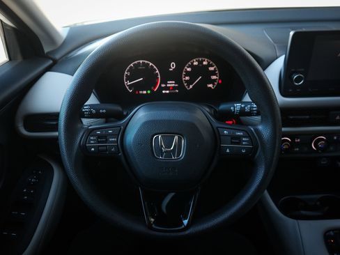 Certified 2023 Honda HR-V LX image 18