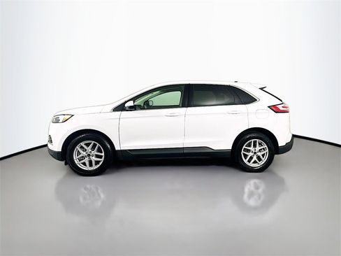 Used 2023 Ford Edge SEL image 6