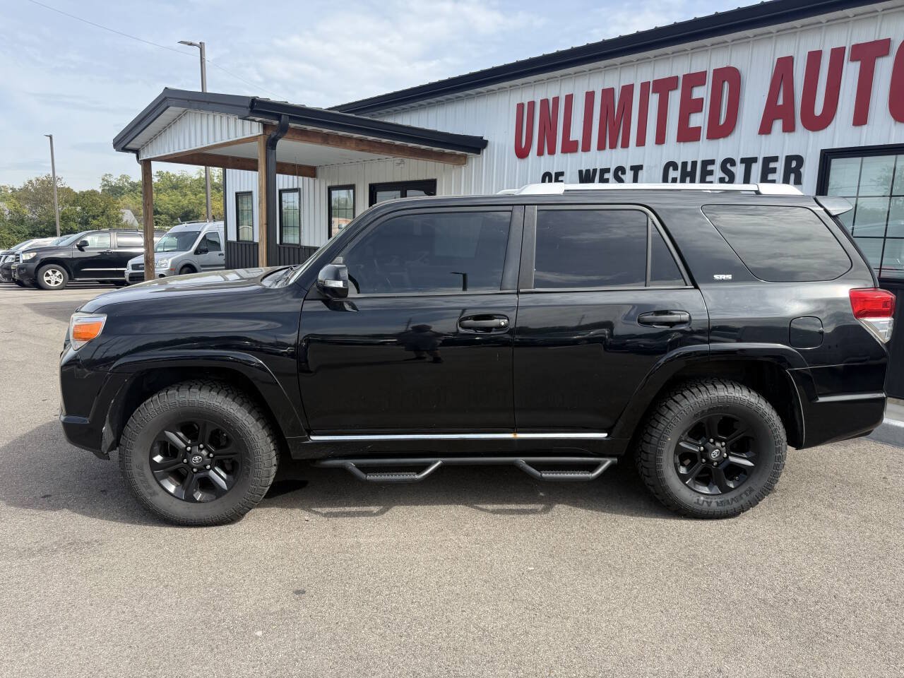 Used 2011 Toyota 4Runner SR5 w/ Premium Pkg w/Leather AWD/4WD image 12