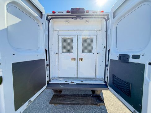 Used 2015 RAM ProMaster 3500 w/ Interior Convenience Group image 6