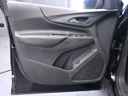 Used 2020 Chevrolet Equinox LT image 25