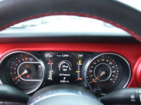 Used 2023 Jeep Gladiator Rubicon w/ LED Lighting Group AWD/4WD image 26