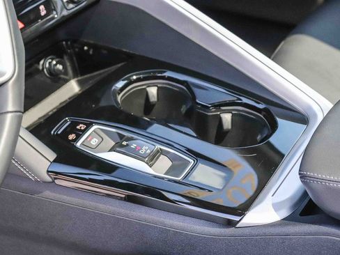 Certified 2025 Audi Q5 Premium w/ Convenience Package AWD/4WD image 21