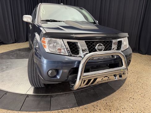 Used 2018 Nissan Frontier SV image 4