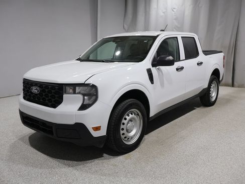 Used 2025 Ford Maverick XL w/ Equipment Group 102A AWD/4WD image 7