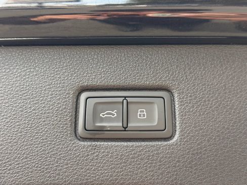 Used 2019 Audi Q7 3.0T Prestige w/ Prestige Package AWD/4WD image 13