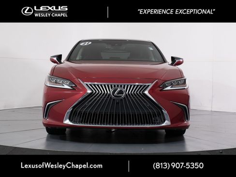 Used 2021 Lexus ES 350 Ultra Luxury w/ Accessory Package 2 FWD image 9