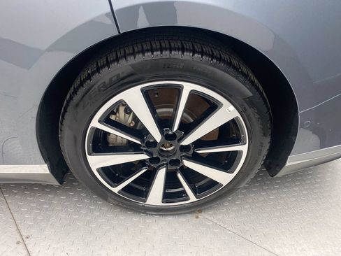 Used 2024 Lucid Air Touring AWD/4WD image 10