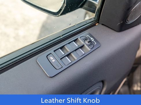 Used 2023 Land Rover Discovery Sport S image 17