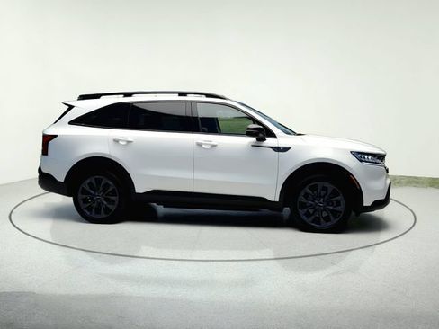 Certified 2022 Kia Sorento X-Line EX AWD/4WD image 7