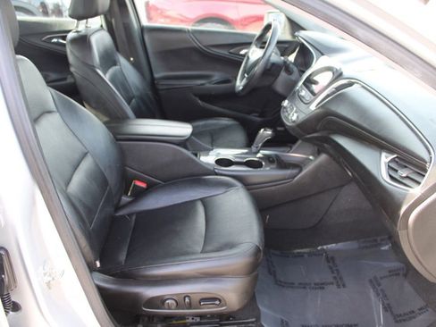 Used 2016 Chevrolet Malibu LT w/ Leather Package image 18