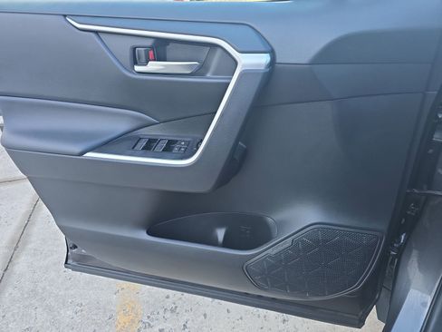 Used 2024 Toyota RAV4 XLE w/ Convenience Package image 34