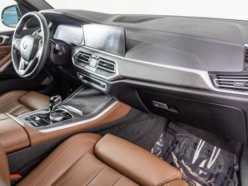 Used 2022 BMW X5 xDrive40i w/ Premium Package image 51