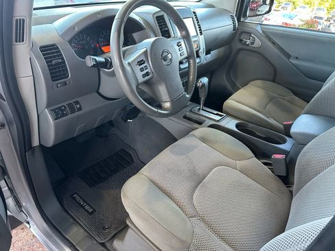 Used 2019 Nissan Frontier SV w/ Value Truck Package image 6