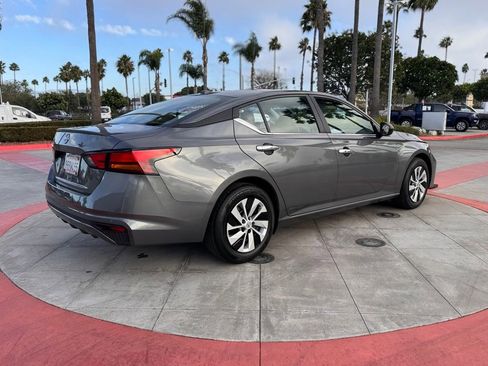 Certified 2025 Nissan Altima 2.5 S image 8