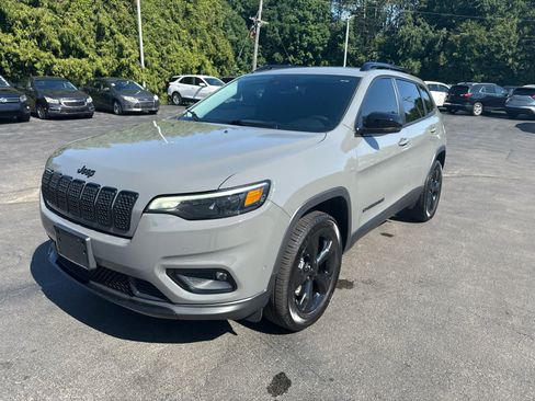 Used 2023 Jeep Cherokee Altitude Lux AWD/4WD image 7