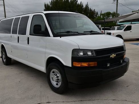 Used 2019 Chevrolet Express 3500 LS RWD image 1
