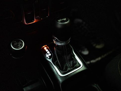 Used 2025 Jeep Wrangler Unlimited Sahara image 18