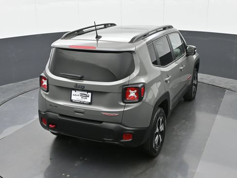 Used 2022 Jeep Renegade Trailhawk w/ Sun/Sound Group AWD/4WD image 33