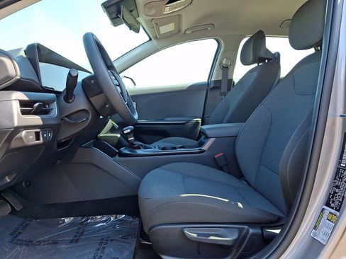Certified 2025 Kia K4 LXS image 13