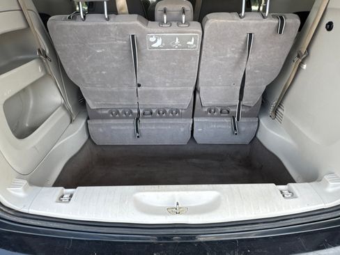 Used 2019 Chrysler Pacifica Touring Plus w/ Tire & Wheel Group FWD image 20