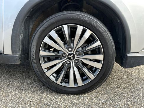 Used 2020 Mitsubishi Outlander SEL image 12