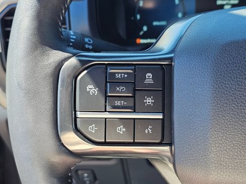 Used 2025 Ford F150 Platinum AWD/4WD image 39