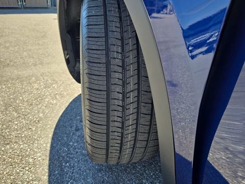 Used 2023 Tesla Model Y Long Range image 30