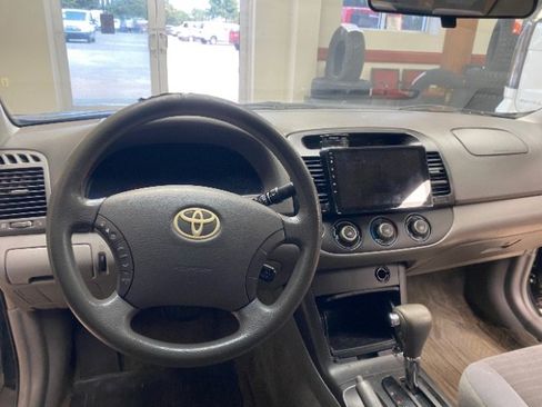 Used 2006 Toyota Camry LE FWD image 7